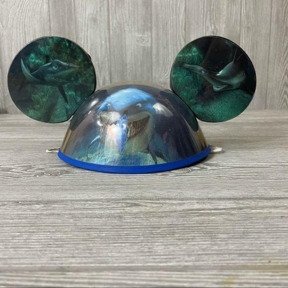 Disney official finding Nemo retired Mickey Mouse ears sea ocean - Picture 2 of 4